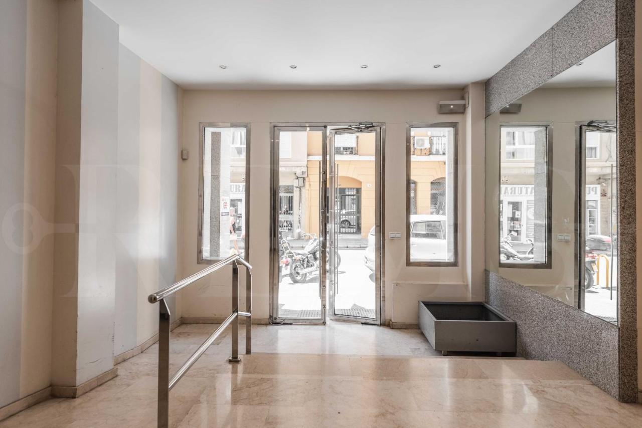 Stylish Studio Near Plaza De La Merced - Center Малага Экстерьер фото
